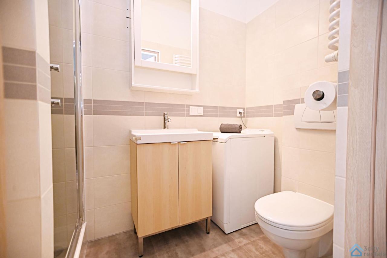 Beige And Red 3City Studio In Sopot With Outdoor Parking By Noclegi Renters Buitenkant foto